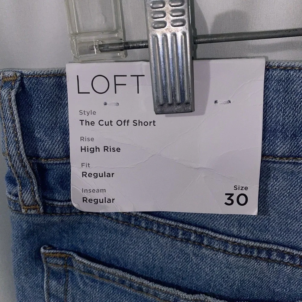 NWT Loft‎ Jean The Cut Off Shorts Womens 30 High Rise Raw Hem Distressed